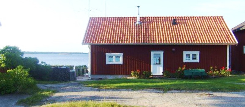 Ein Ferienhaus in Schweden am See.